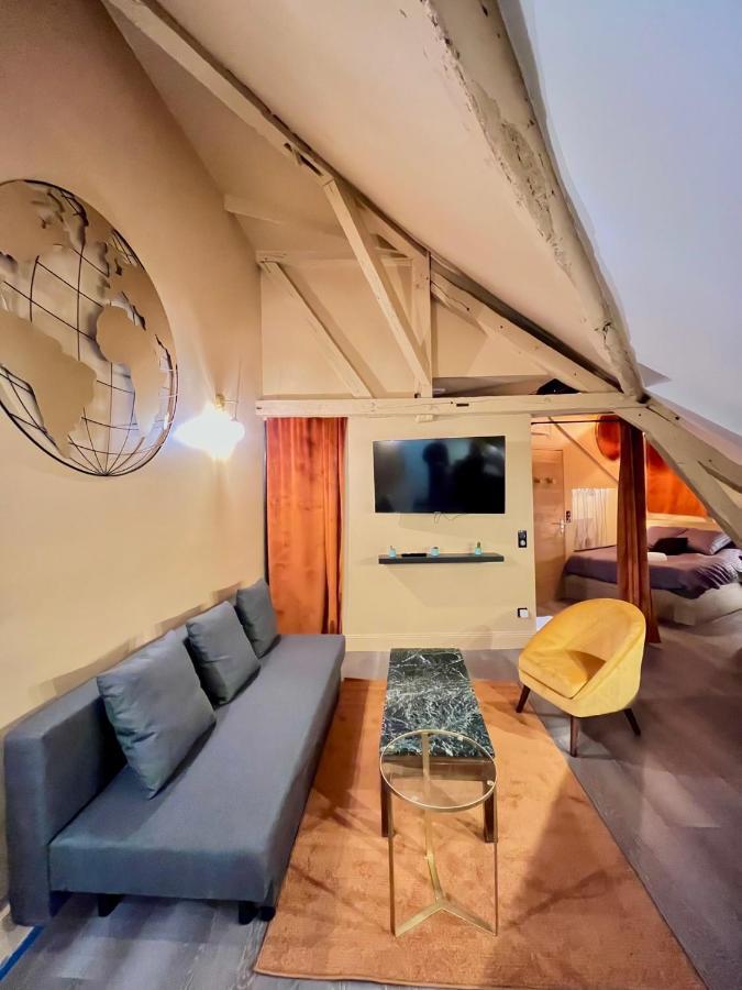 Romain - Appartement A Reims Exterior foto